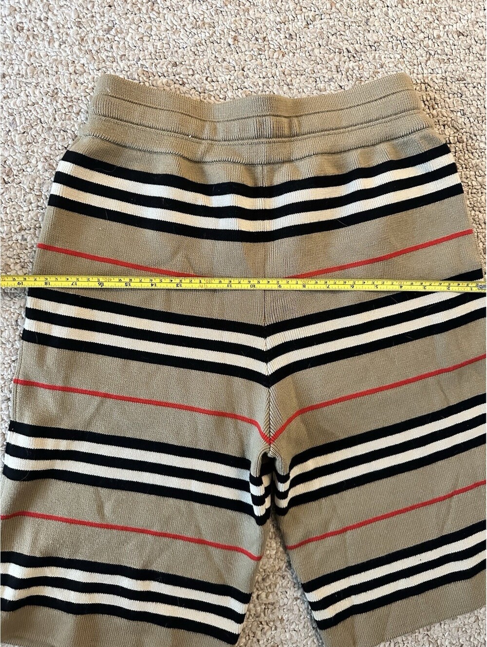 Burberry Kenton Striped Merino Wool Shorts Mens XS Tan Beige Knit 8011580 - Picture 6 of 9